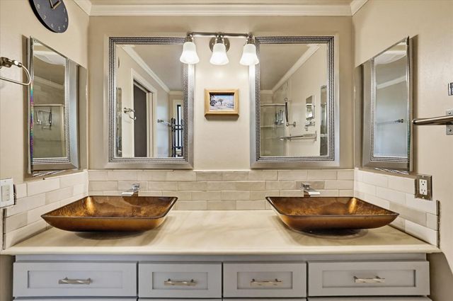 10968 Juanita Ct, Grass Valley, CA 95949