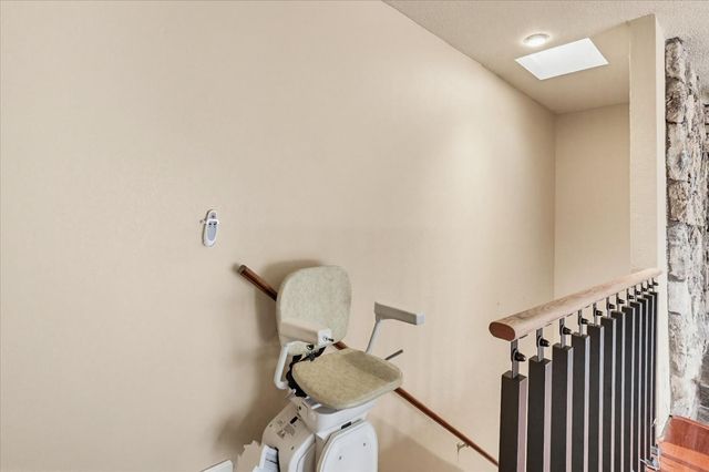 10968 Juanita Ct, Grass Valley, CA 95949