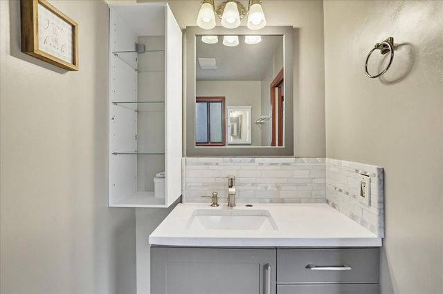 10968 Juanita Ct, Grass Valley, CA 95949