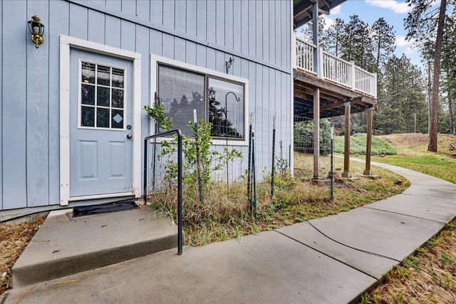 10968 Juanita Ct, Grass Valley, CA 95949