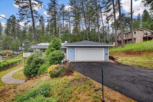 10968 Juanita Ct, Grass Valley, CA 95949