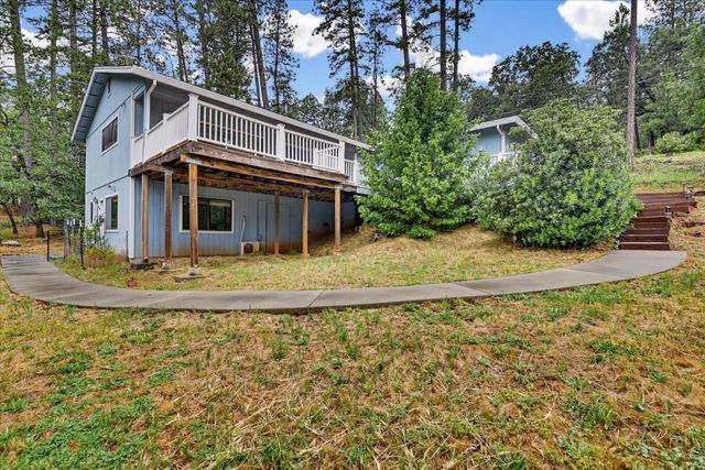 10968 Juanita Ct, Grass Valley, CA 95949