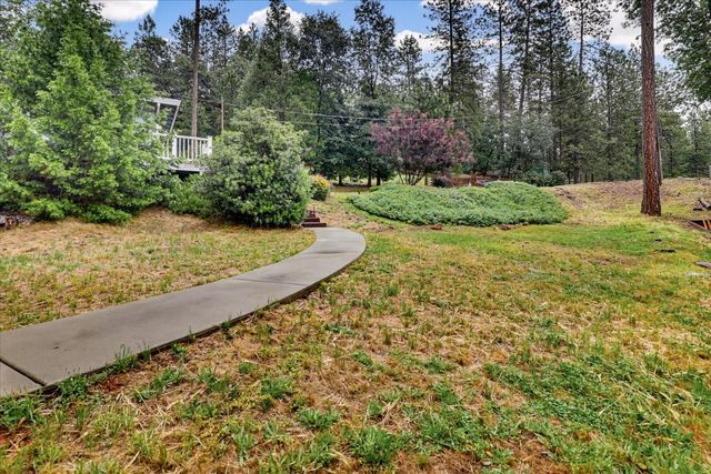 10968 Juanita Ct, Grass Valley, CA 95949
