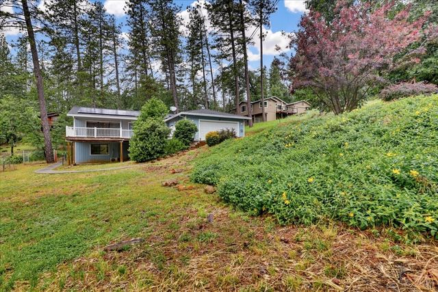 10968 Juanita Ct, Grass Valley, CA 95949