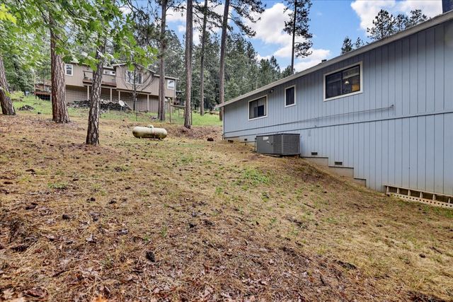 10968 Juanita Ct, Grass Valley, CA 95949