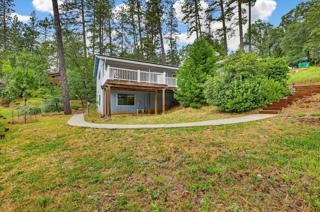 10968 Juanita Ct, Grass Valley, CA 95949