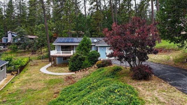 10968 Juanita Ct, Grass Valley, CA 95949