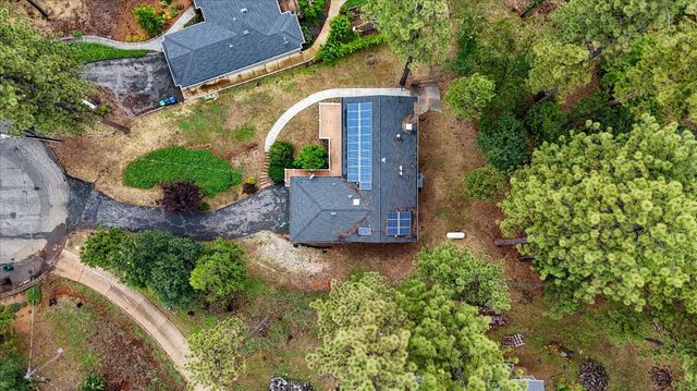 10968 Juanita Ct, Grass Valley, CA 95949