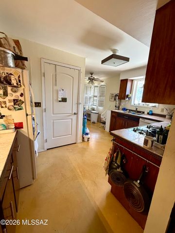 119 S Avenida Del Porvenir, Tucson, AZ 85745