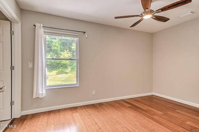 4125 Pine Orchard Road, Butler, TN 37640