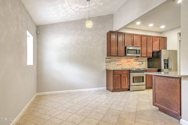 4125 Pine Orchard Road, Butler, TN 37640