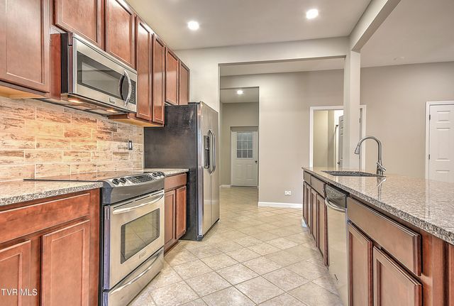 4125 Pine Orchard Road, Butler, TN 37640