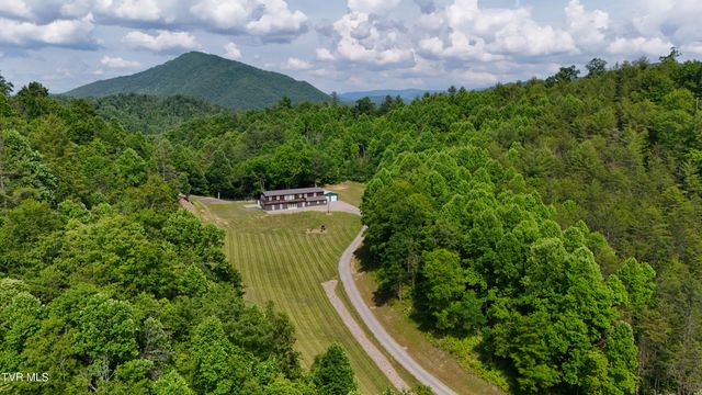 4125 Pine Orchard Road, Butler, TN 37640