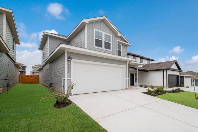 202 Schuenemann WAY, Uhland, TX 78640