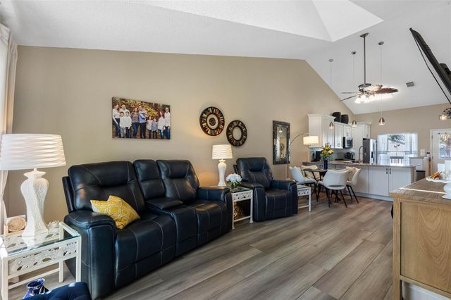 193 SUN ISLE CIRCLE, Treasure Island, FL 33706