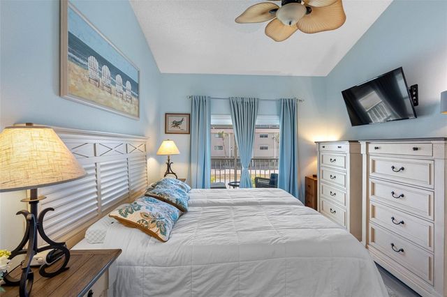 193 SUN ISLE CIRCLE, Treasure Island, FL 33706