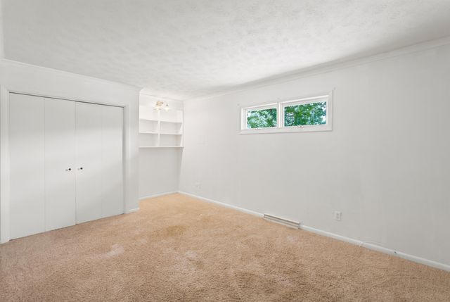 225 Nickell Heights Road, Paducah, KY 42003