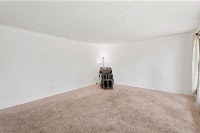 225 Nickell Heights Road, Paducah, KY 42003