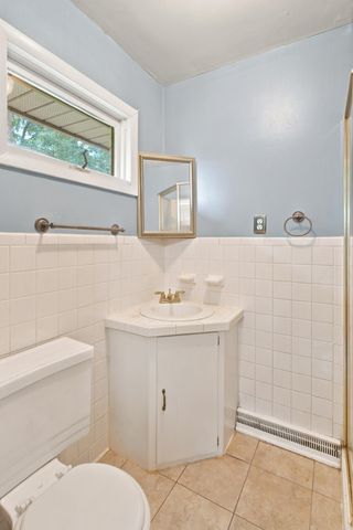 225 Nickell Heights Road, Paducah, KY 42003