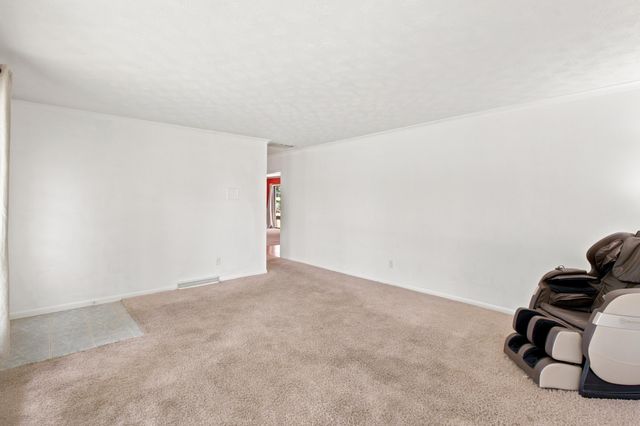 225 Nickell Heights Road, Paducah, KY 42003