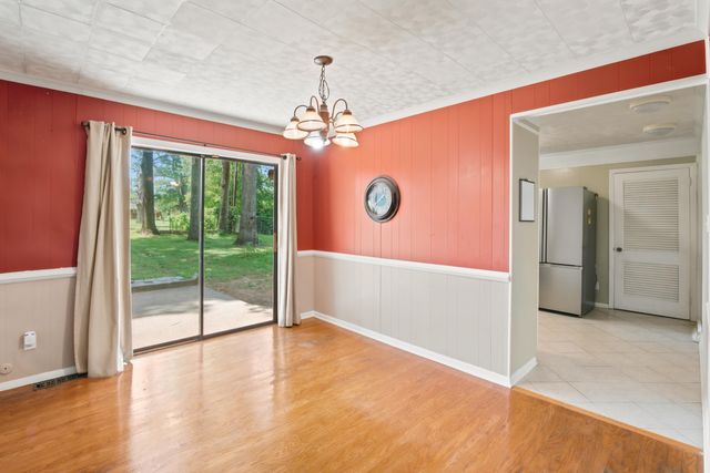 225 Nickell Heights Road, Paducah, KY 42003