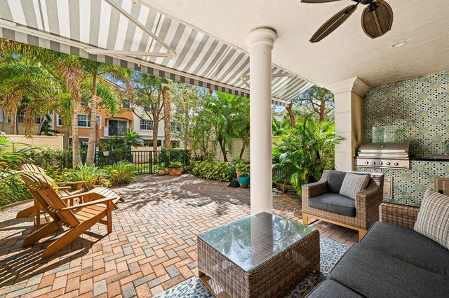 5580 NE Trieste Terrace, Boca Raton, FL 33487