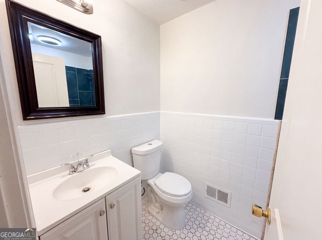 1375 NW South Hicks Circle, Conyers, GA 30012