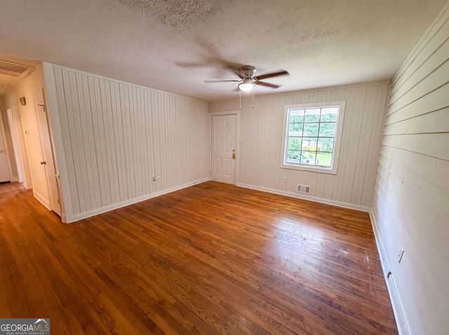 1375 NW South Hicks Circle, Conyers, GA 30012