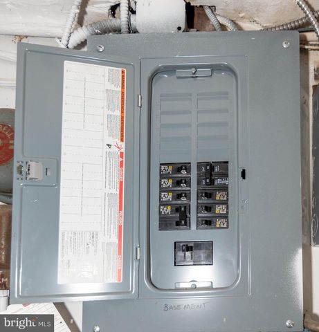 46 W BIDDLE ST, Baltimore, MD 21201