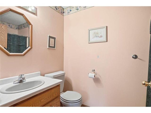 208 Country Oaks Road, River Falls, WI 54022