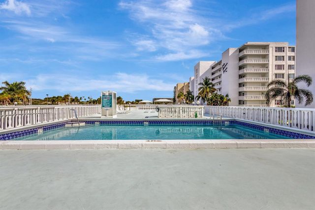 301 Lake Shore Drive 503, Lake Park, FL 33403