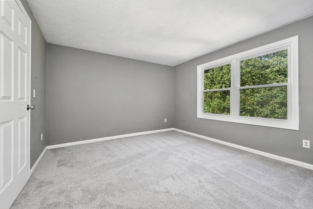 610 S Franklin St F302, Holbrook, MA 02343