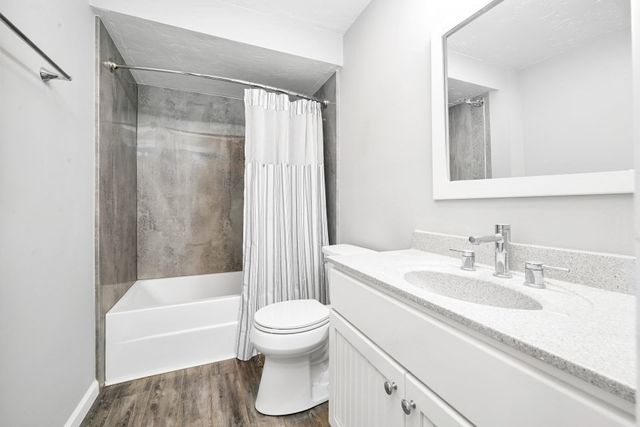 610 S Franklin St F302, Holbrook, MA 02343