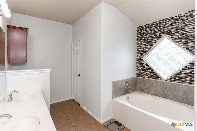 1012 Sugar Brook Drive, Temple, TX 76502