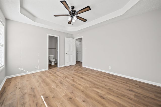 307 Lafayette Point Cir, Clarksville, TN 37042