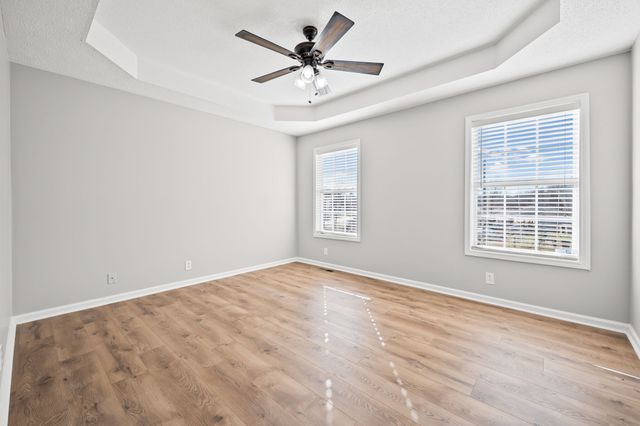 307 Lafayette Point Cir, Clarksville, TN 37042