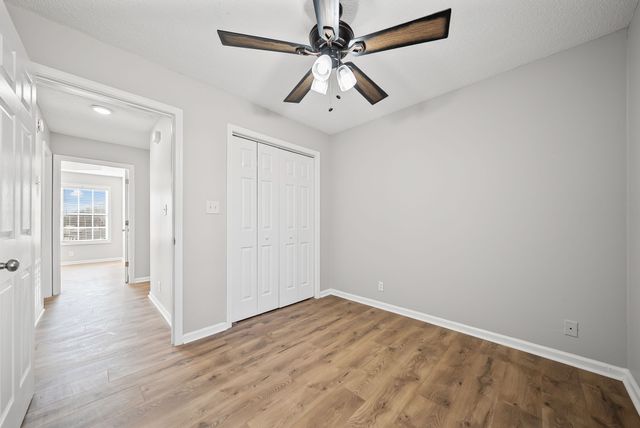 307 Lafayette Point Cir, Clarksville, TN 37042