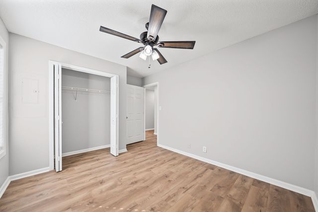 307 Lafayette Point Cir, Clarksville, TN 37042