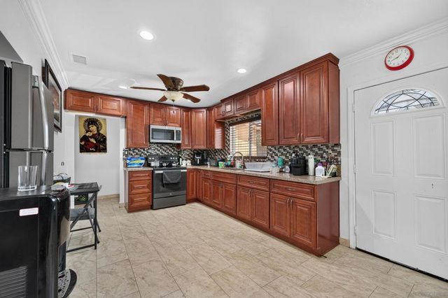 398 Minnesota Ave, El Cajon, CA 92020