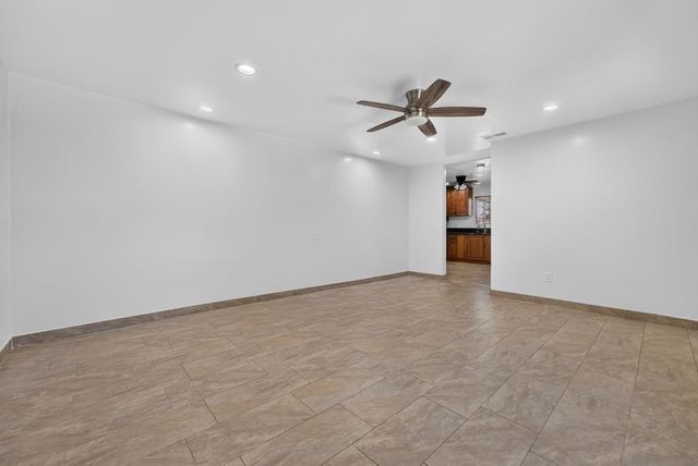 398 Minnesota Ave, El Cajon, CA 92020