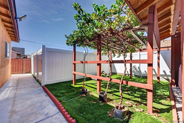 398 Minnesota Ave, El Cajon, CA 92020