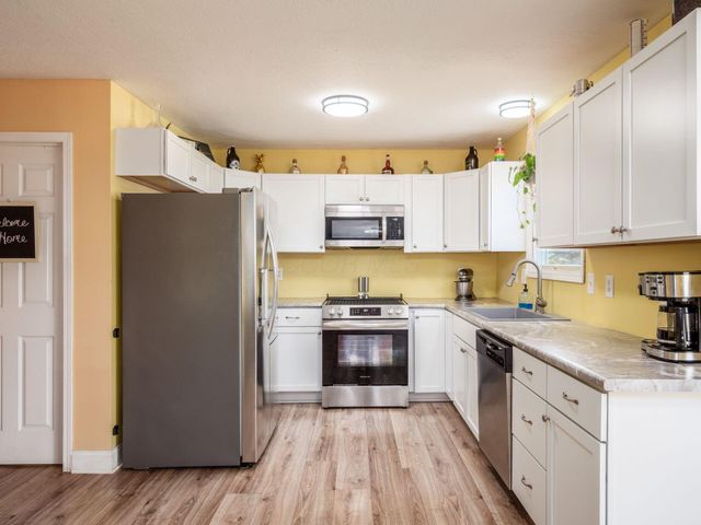 128 Granite Drive, Delaware, OH 43015