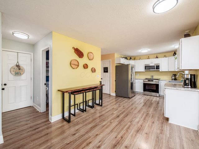 128 Granite Drive, Delaware, OH 43015