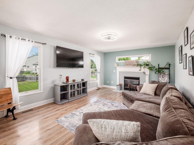 128 Granite Drive, Delaware, OH 43015