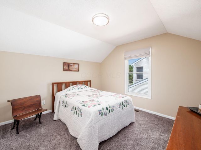 128 Granite Drive, Delaware, OH 43015