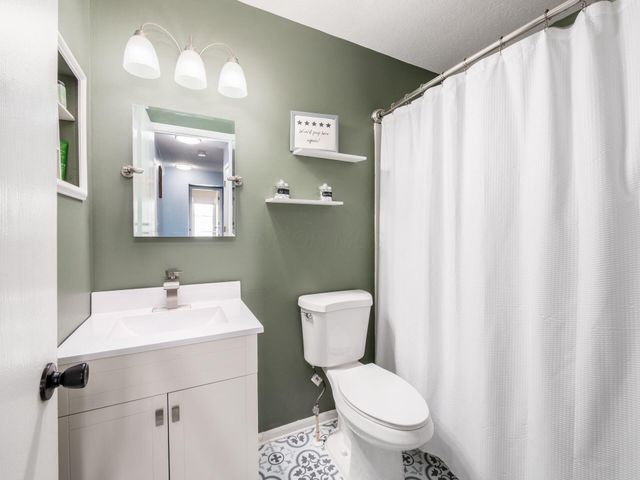 128 Granite Drive, Delaware, OH 43015