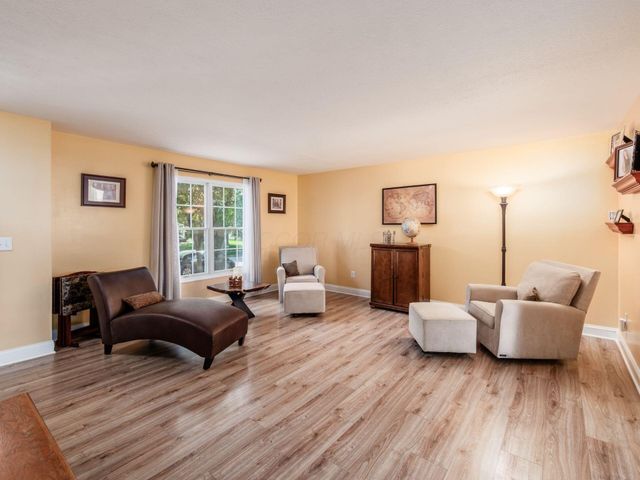 128 Granite Drive, Delaware, OH 43015