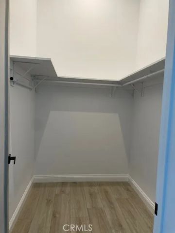 22520 Clarendon, Woodland Hills, CA 91367