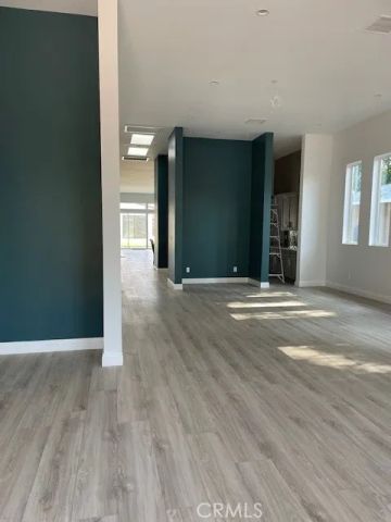 22520 Clarendon, Woodland Hills, CA 91367