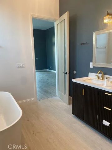 22520 Clarendon, Woodland Hills, CA 91367